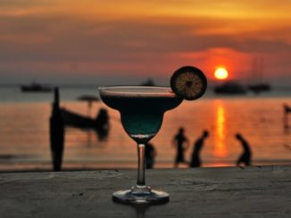 cocktail sunset 678x381